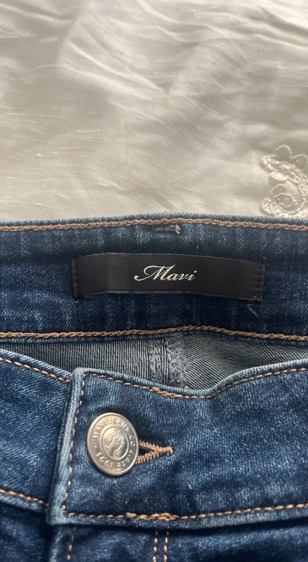 Kadın Parlak Lacivert Kemerli Midi Kot Pantolon - Görsel 2