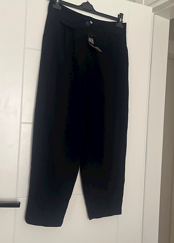 Siyah Kemerli Midi Kadın Kumaş Pantolon - Görsel 10