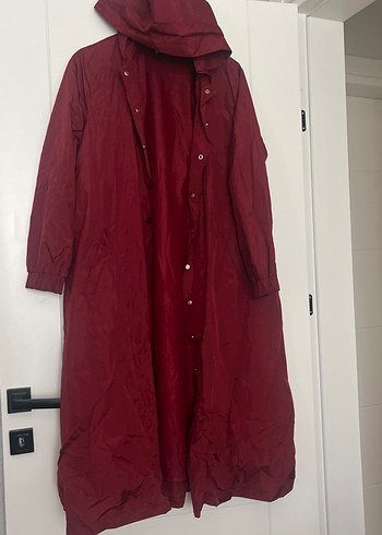 Bordo Uzun Düğmeli Kadın Yağmurluk - Görsel 6