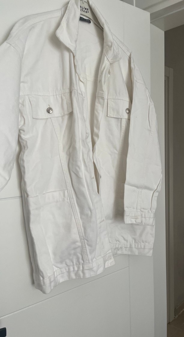 Düğmeli Beyaz Keten Midi Ceket - Görsel 4