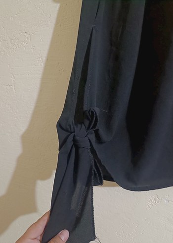 Diğer Siyah Fırfırlı Uzun Kollu Mini Bluz