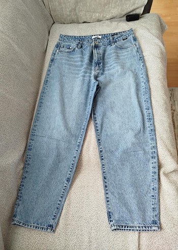Mavi Pastel Renk Gevşek Kesim Kadın Kot Pantolon