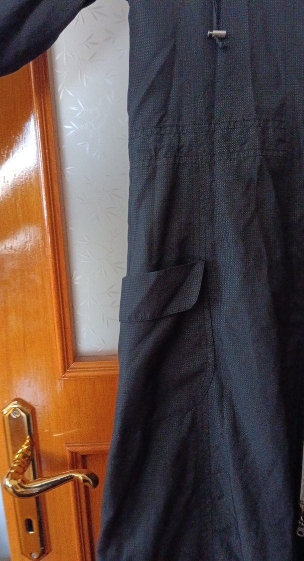 Kadın Siyah Uzun Fermuarlı yağmurluk - Görsel 4