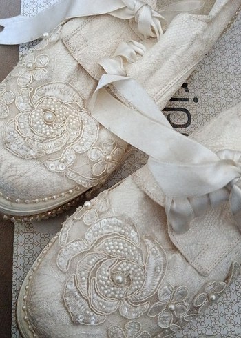Diger Beyaz Boncuklu Vintage Düğün ayakkabısı - Görsel 2