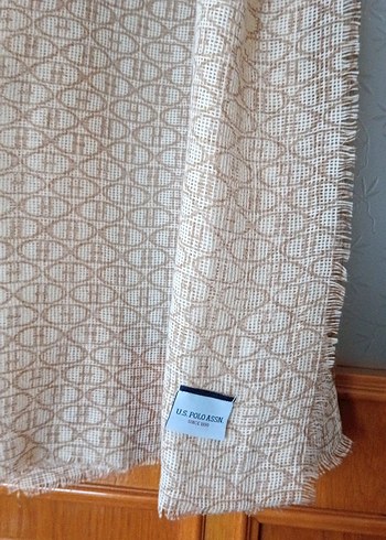 Bej Dokulu Bohem Polo Tarzı Şal - Görsel 4