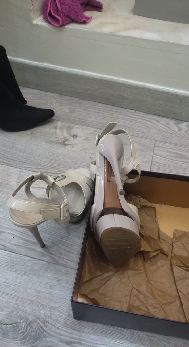 Bej Rugan Tokalı İnce Topuklu Kadın Ayakkabı - Görsel 4