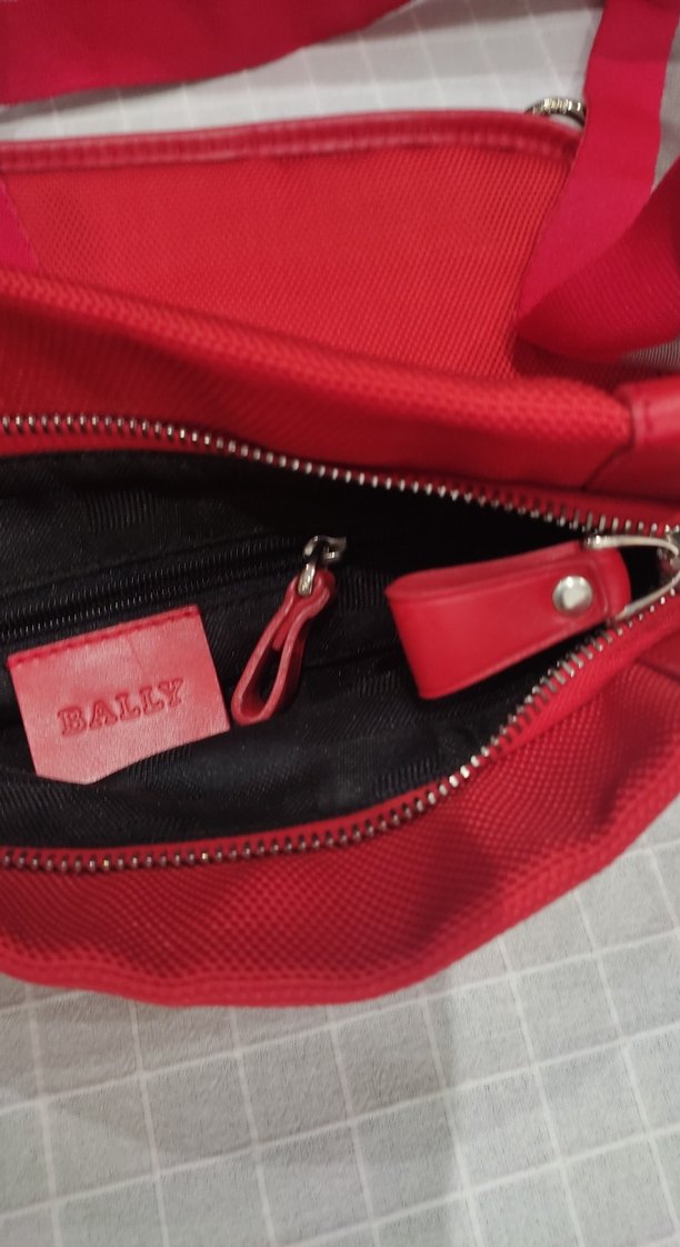 Kırmızı Deri Kadın Çanta Fermuarlı - Görsel 3