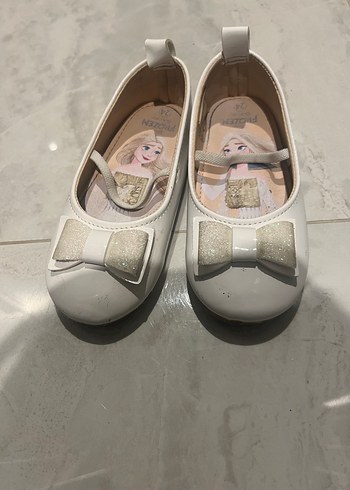 LC Waikiki Klasik Beyaz Tokalı Kız Çocuk Babet