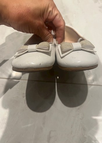 Klasik Beyaz Tokalı Kız Çocuk Babet