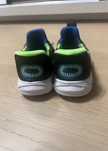 22 Beden Renkli Erkek Çocuk Spor Ayakkabı Velcro