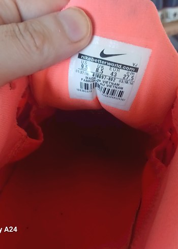 43 Beden Nike Renkli Pembe Bağcıklı unisex Ayakkabısı