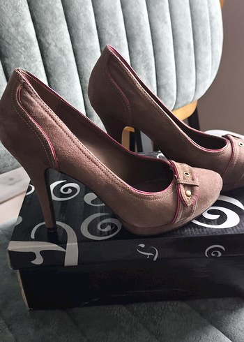39 Beden Pembe-kahverengi Süet Tokalı Yüksek Topuklu Stiletto