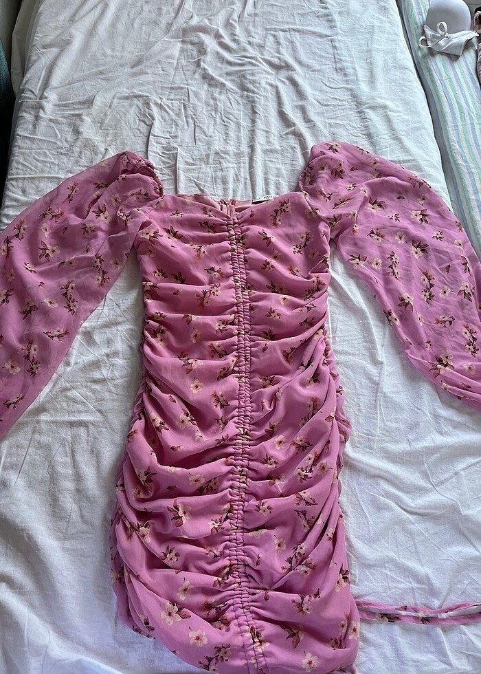 Pembe elbise - Görsel 3