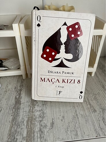  Maça kızı 8 1.kitap ciltli biraz tozlu göndermeden önce temizley