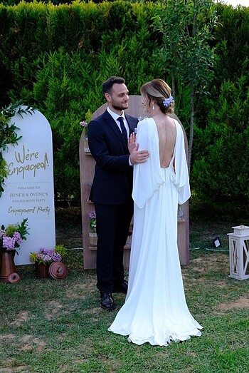 38 Beden beyaz Renk Nişanlık & Nikah Elbisesi