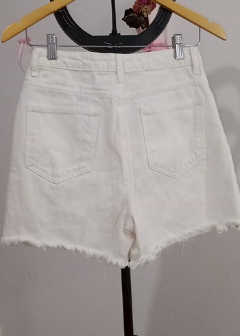 Beyaz Kadın Mini Denim Şort - Görsel 2