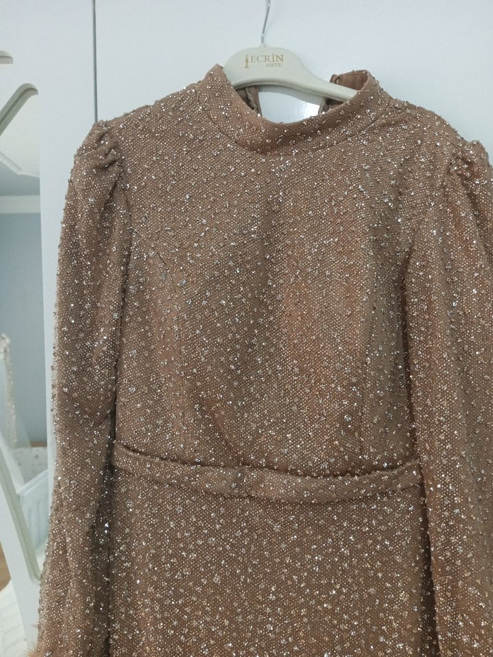 Kahverengi Uzun Kol Kürk Detaylı Abiye Elbise - Görsel 2