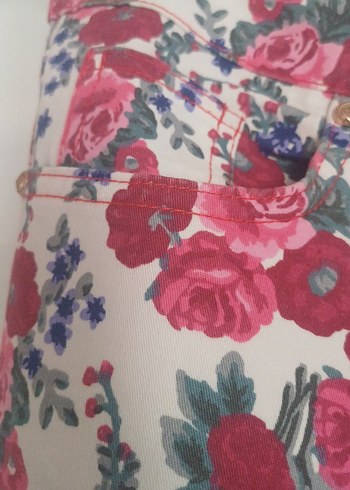 Çiçek Desenli kadın pantolon - Görsel 4