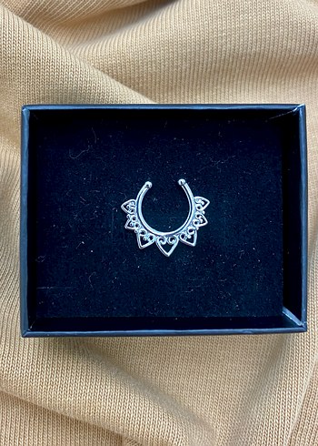 Parlak Kadın Sahte Burun piercing - Görsel 4