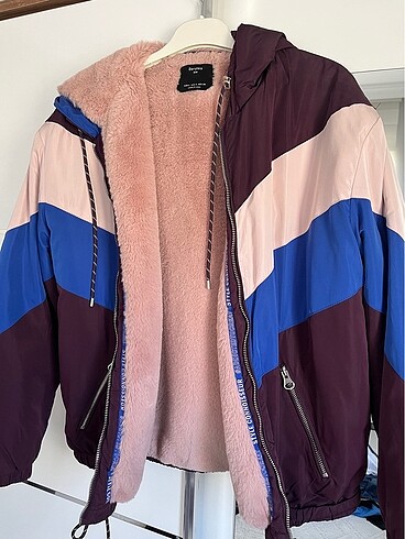 Bershka Mont S beden