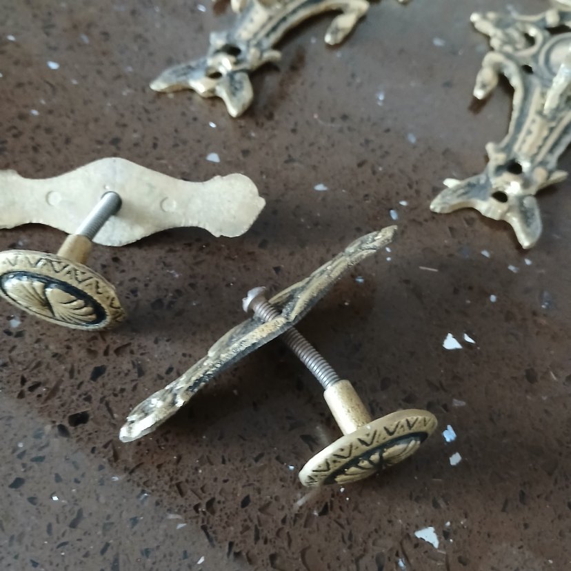 Zincir Detaylı Vintage Kadın Kol Düğmeleri - Görsel 4