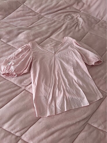 Pembe üst