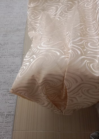 Parlak Bej Desensiz Yatak Örtüsü - Görsel 2