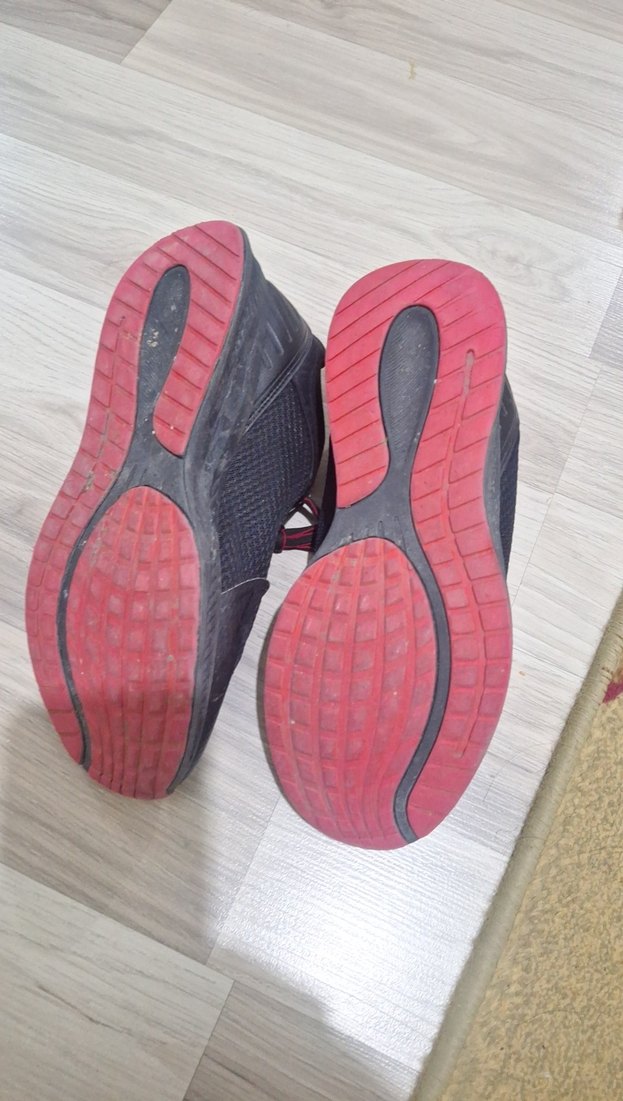 Gri-Kırmızı Erkek Koşu ve Antrenman Ayakkabısı - Görsel 4