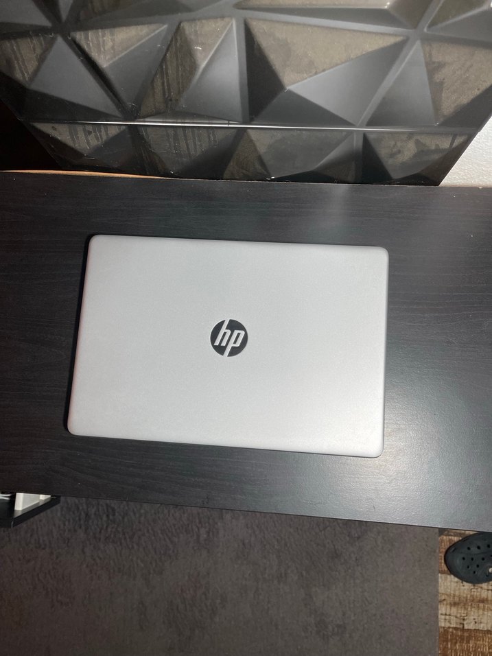 Sıfırdan Farksız HP Laptop - Görsel 3