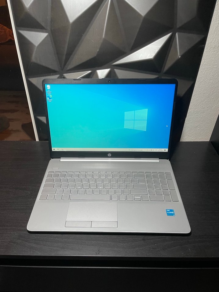Sıfırdan Farksız HP Laptop - Görsel 2