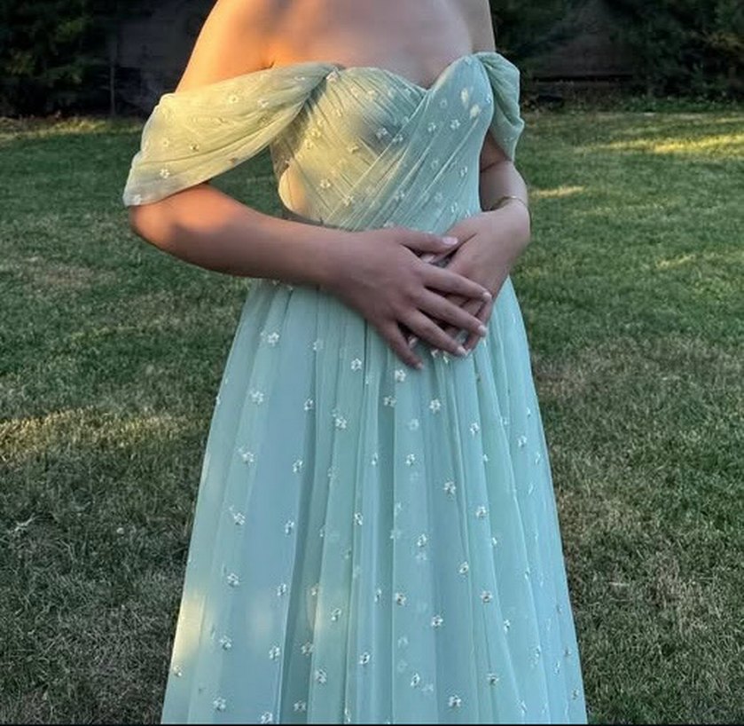 Papatyalı Yeşil Hafif Kabarık Midi Boy Elbise - Görsel 3