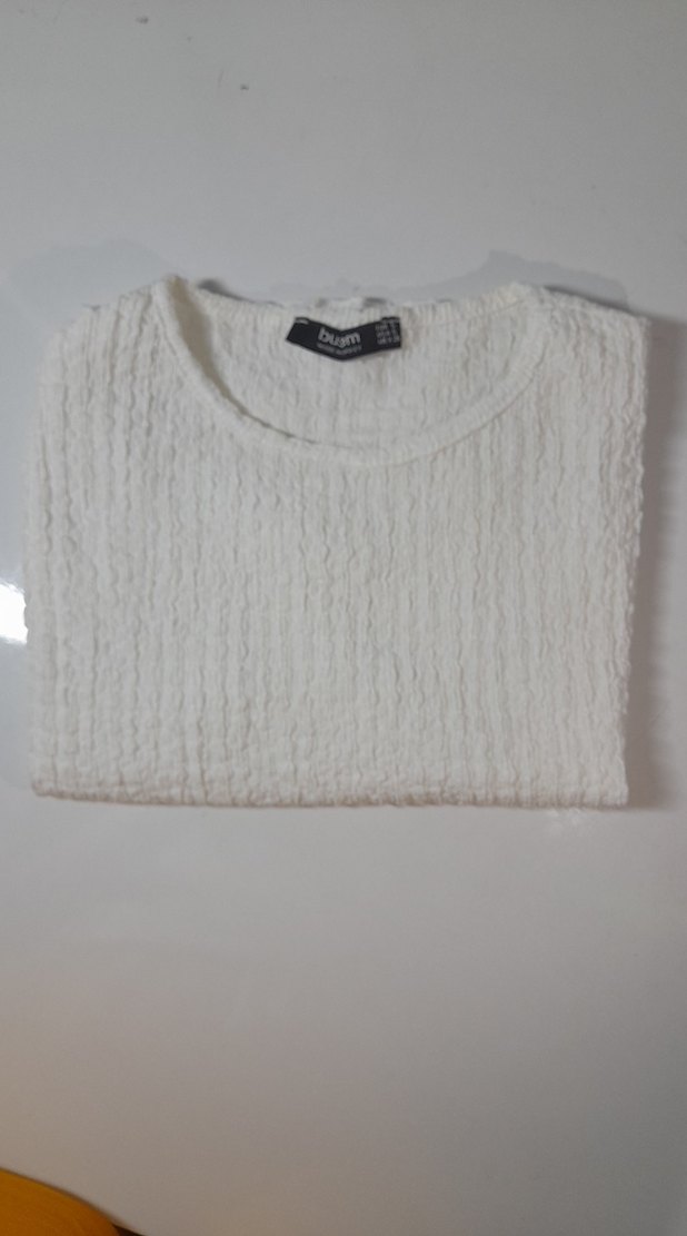 Beyaz Kısa Kollu Triko Kadın Tişört - Görsel 3