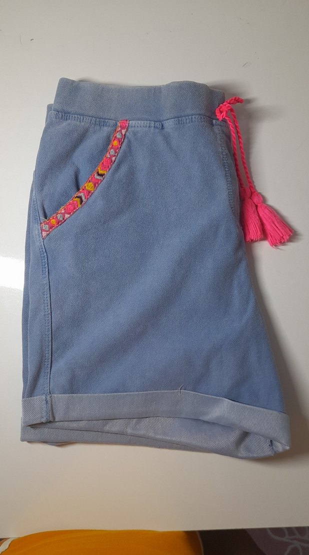 Nakışlı Püsküllü Bohem Kız Şortu - Görsel 3
