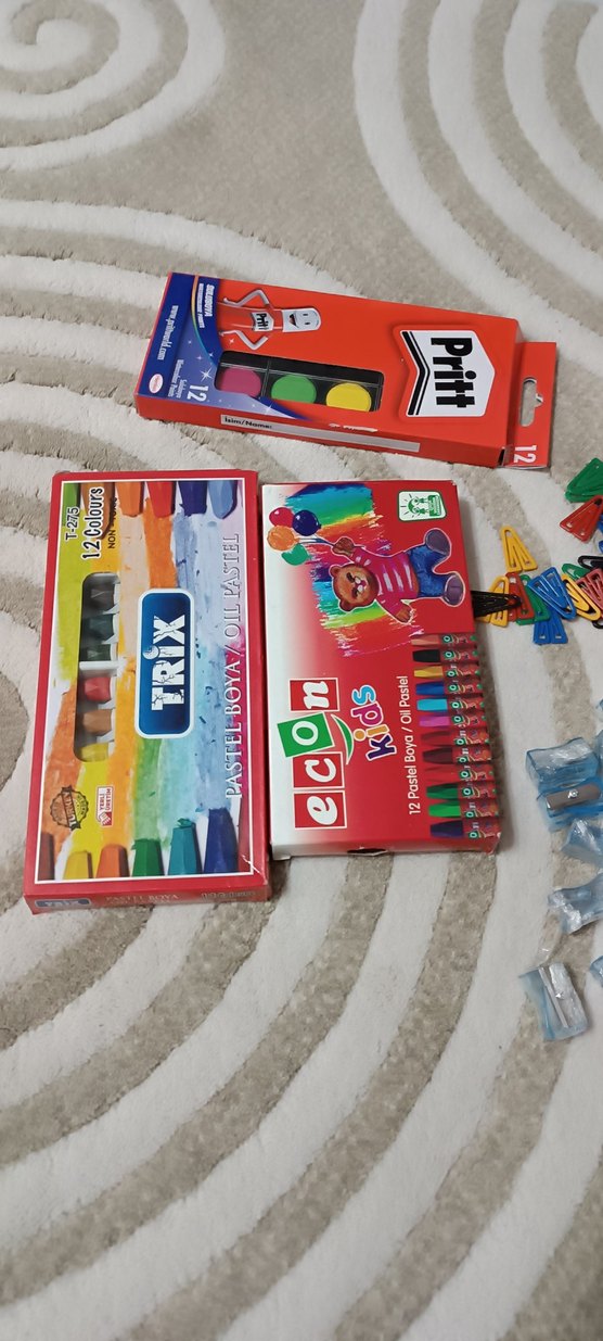 Renkli Okul Aktivite Malzemeleri Seti - Görsel 3