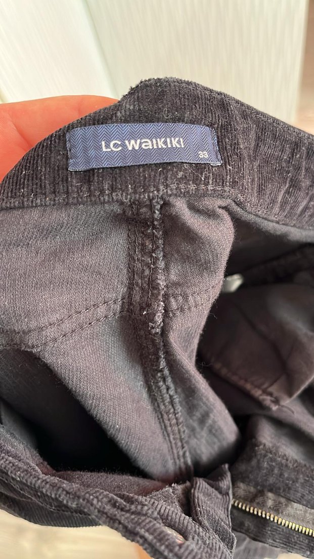 Kadın Siyah Kemerli Dar Kesim Kumaş Pantolon - Görsel 2