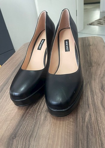 Nine West Siyah Platform Topuklu Stiletto