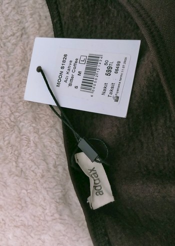 etiketli addax omuzdan düşen üst - Görsel 3