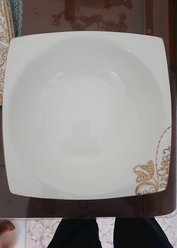 Beden Beyaz Altın Desenli Kapaklı Porselen Çorba Tabağı ve yemek takim