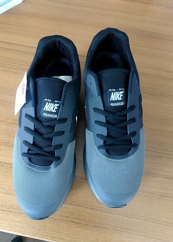 Nike Gri Erkek Spor Ayakkabı