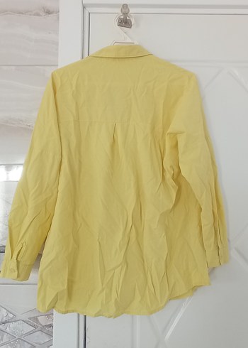 Sarı Düğmeli Kadın Gömlek - Görsel 2