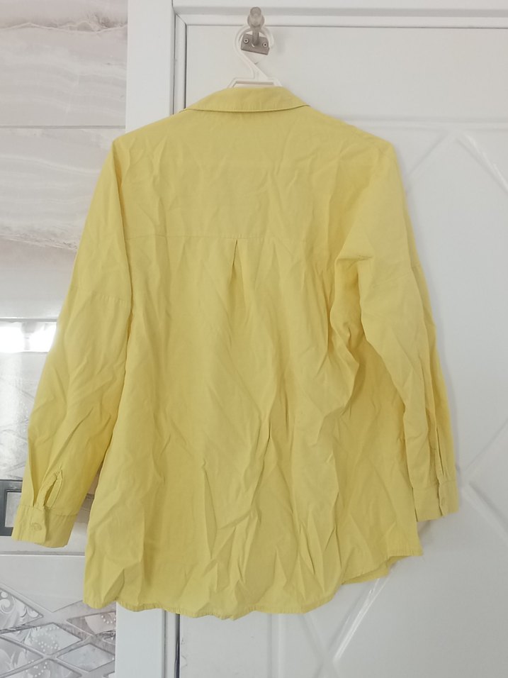 Sarı  Düğmeli Kadın Gömlek - Görsel 2