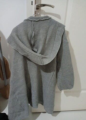 Kapüşonlu ponponlu hırka - Görsel 5