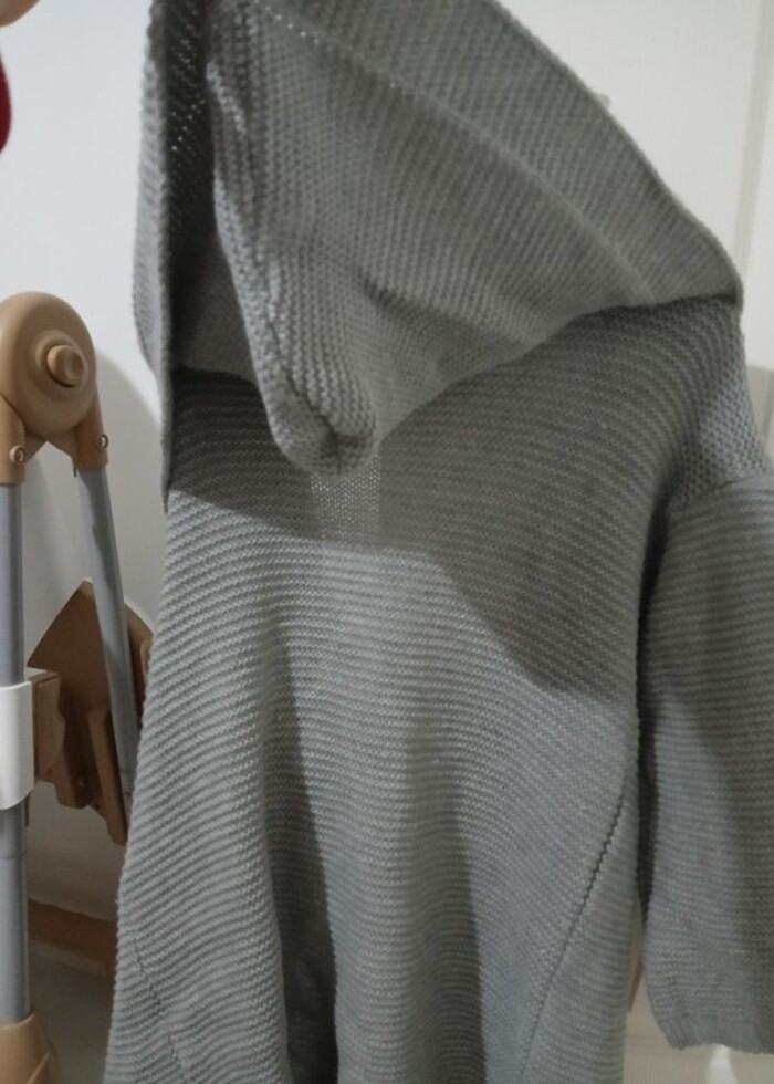 Kapüşonlu ponponlu hırka - Görsel 3