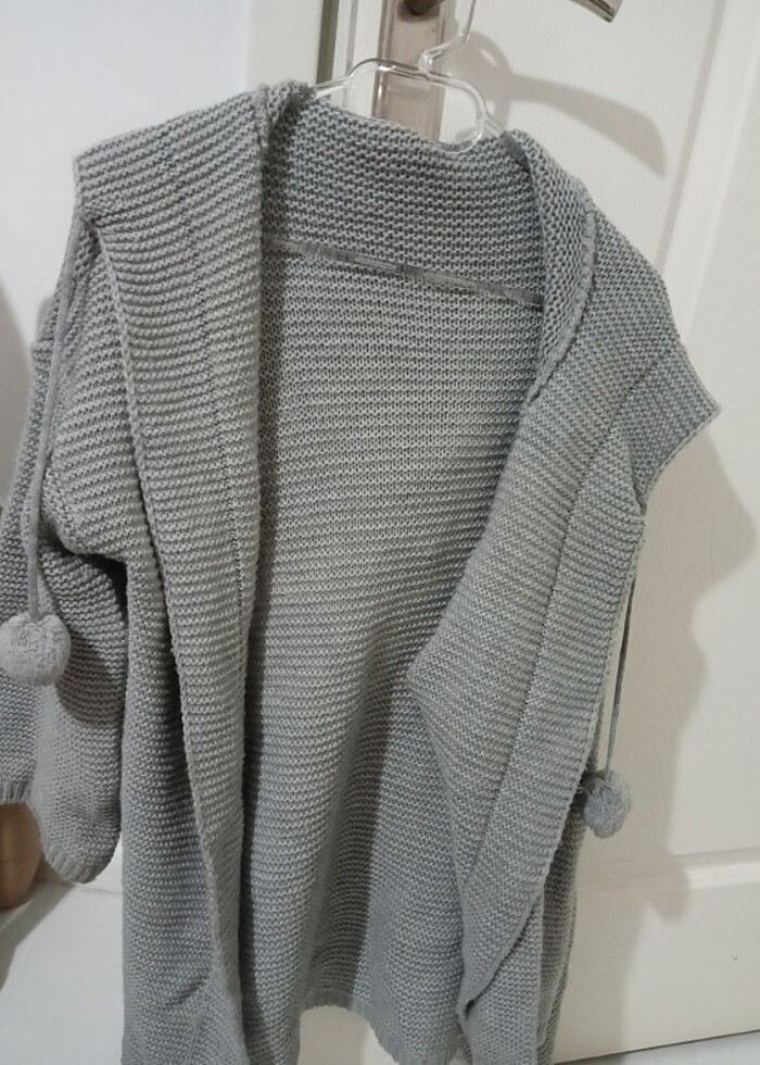 Kapüşonlu ponponlu hırka - Görsel 4