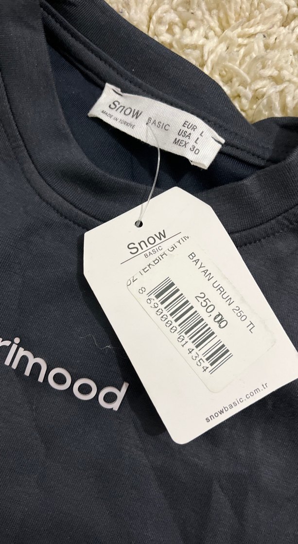 Primood Baskılı Siyah Kadın Tişört - Görsel 2