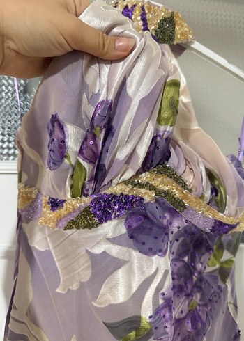 Mor Desenli Uzun Drapeli Kadın Elbise - Görsel 3