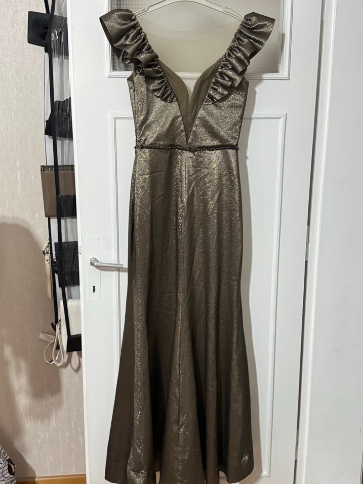 Kahverengi Parlak V Yaka Uzun Abiye Elbise - Görsel 5