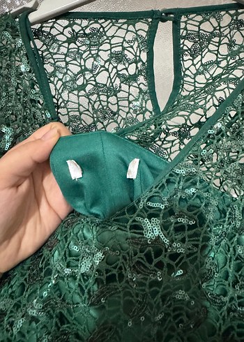 Dantel Detaylı Uzun Yeşil Abiye Elbise - Görsel 4