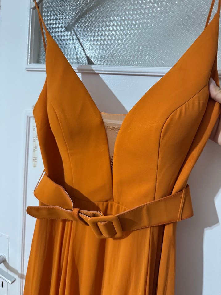 Bej Parlak Uzun Askılı Kemerli Abiye Elbise - Görsel 2