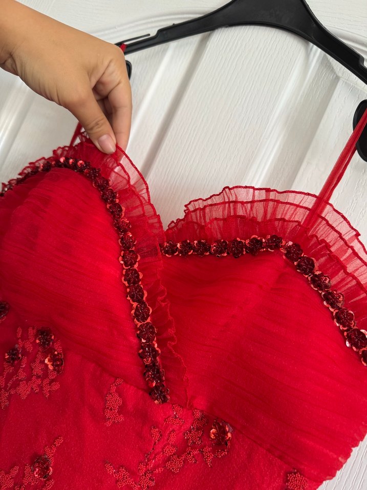 İşlemeli Kırmızı Uzun Straplez Abiye Elbise - Görsel 5